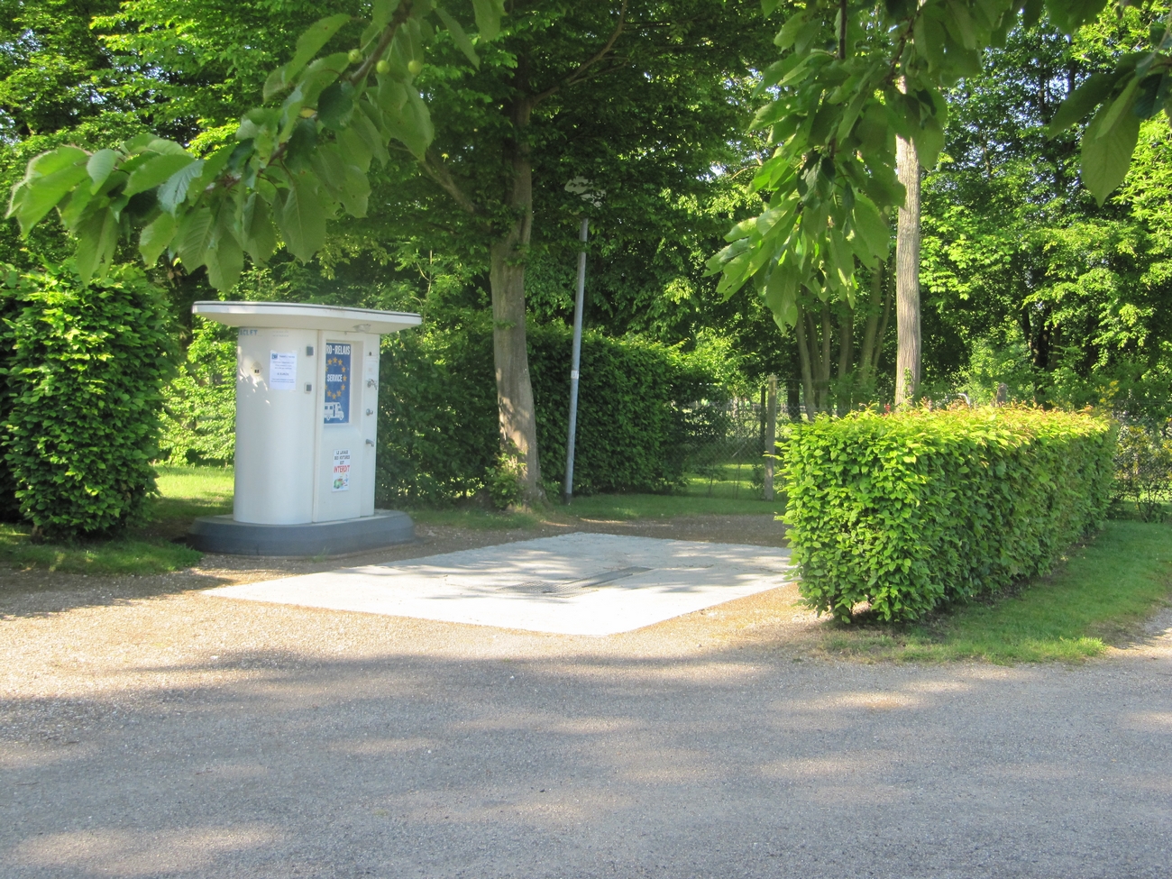 Location emplacement camping au camping de la Forêt de Jumièges, camping 4 étoiles, hôtellerie de plein air avec piscine couverte en Seine Maritime, proche de Rouen