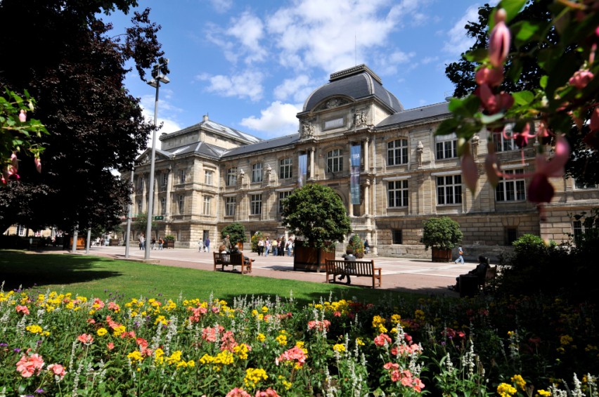 Rouen et l'Art proche du camping de la Forêt de Jumièges, camping 4 étoiles, hôtellerie de plein air avec piscine couverte, location chalets et mobil home en Seine Maritime, proche de Rouen