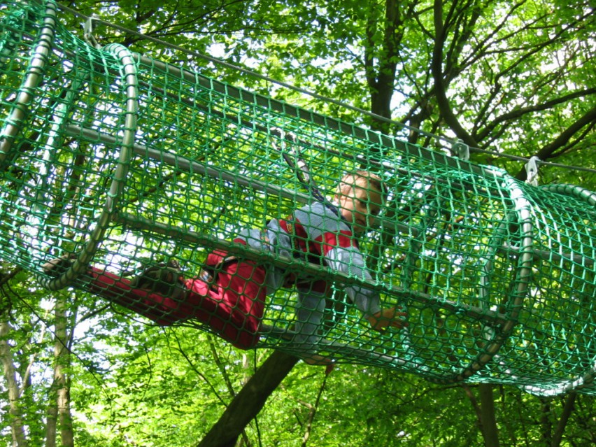 Accrobranche Espace Normandie Aventure proche du Camping de la Forêt de Jumièges, camping 4 étoiles, hôtellerie de plein air avec piscine couverte, location chalets et mobil home en Seine Maritime, proche de Rouen
