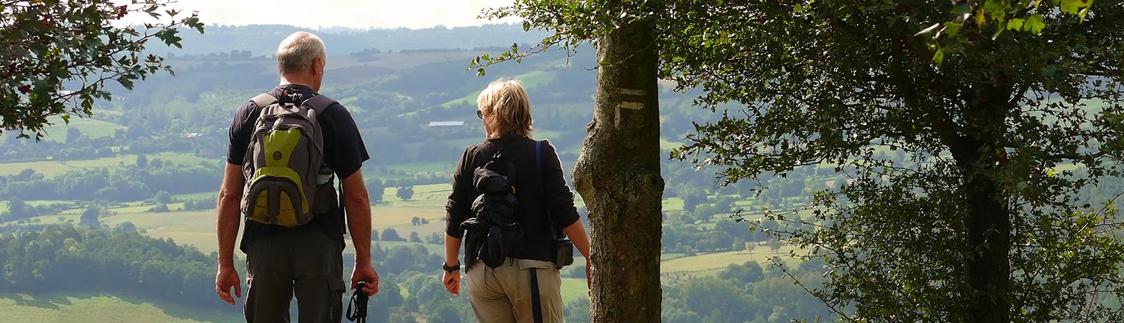 Etretat proche du camping de la Forêt de Jumièges, camping 4 étoiles, hôtellerie de plein air avec piscine couverte, location chalets et mobil home en Seine Maritime, proche de Rouen