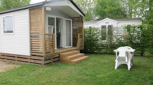 Location mobil home 2 personnes au camping de la Forêt de Jumièges, camping 4 étoiles, hôtellerie de plein air avec piscine couverte, location chalets et mobil home en Seine Maritime, proche de Rouen