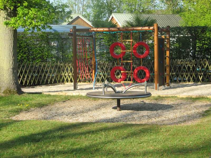 Loisirs au camping de la Forêt de Jumièges, camping 4 étoiles, hôtellerie de plein air avec piscine couverte en Seine Maritime, proche de Rouen